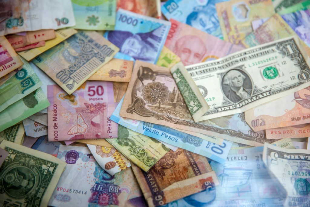 How much money day traders make?